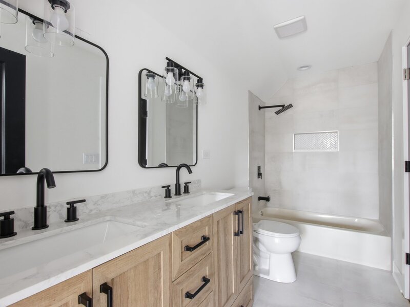 816 N Leamington Avenue Chicago IL 60651