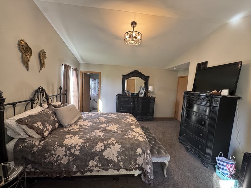661 Fieldcrest Drive South Elgin IL 60177