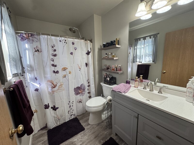 661 Fieldcrest Drive South Elgin IL 60177