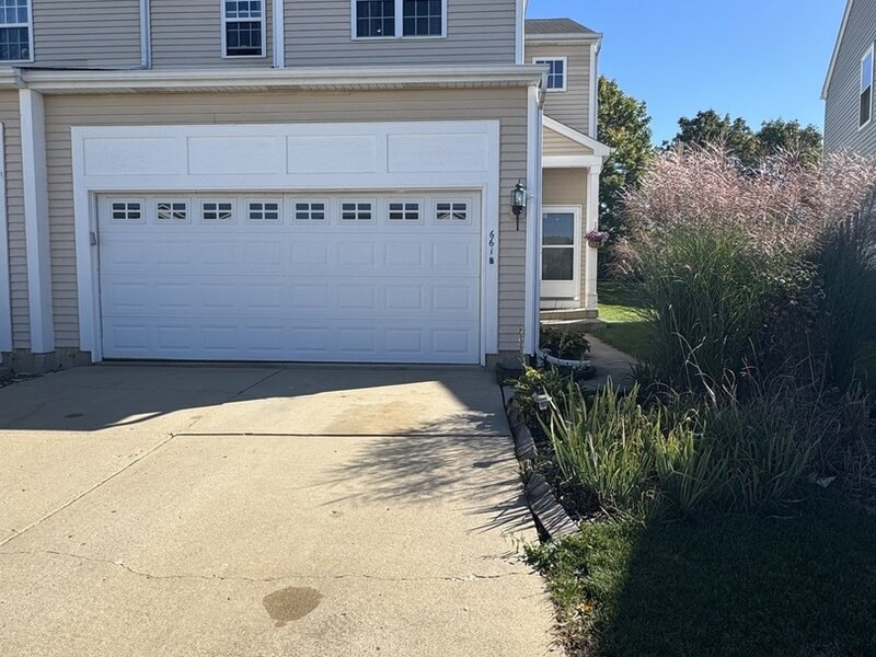 661 Fieldcrest Drive South Elgin IL 60177