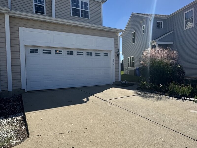 661 Fieldcrest Drive South Elgin IL 60177