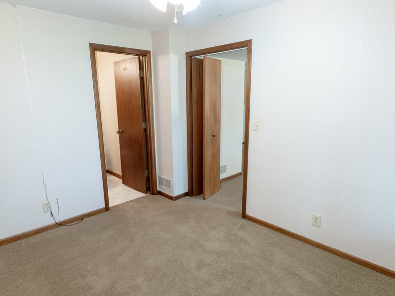 3076 Parkwild Drive Bettendorf IA 52722