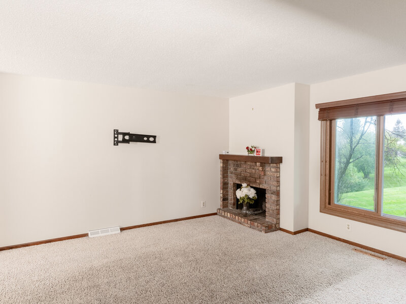 3076 Parkwild Drive Bettendorf IA 52722
