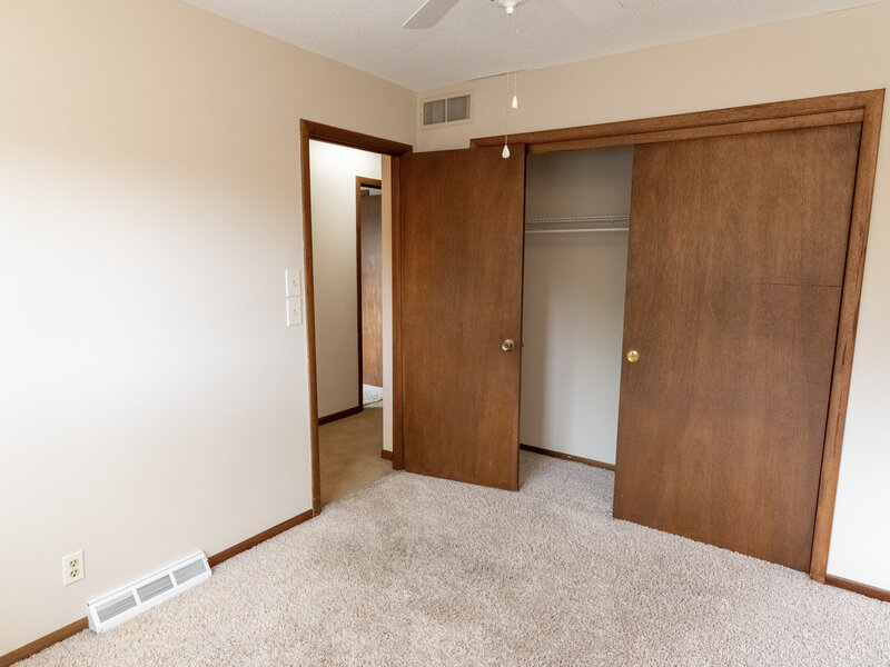 3076 Parkwild Drive Bettendorf IA 52722