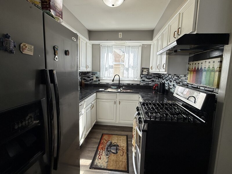 524 Lavoie Avenue Elgin IL 60120