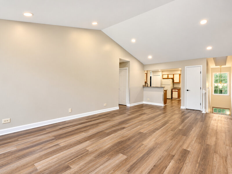 7 Polk Court Streamwood IL 60107