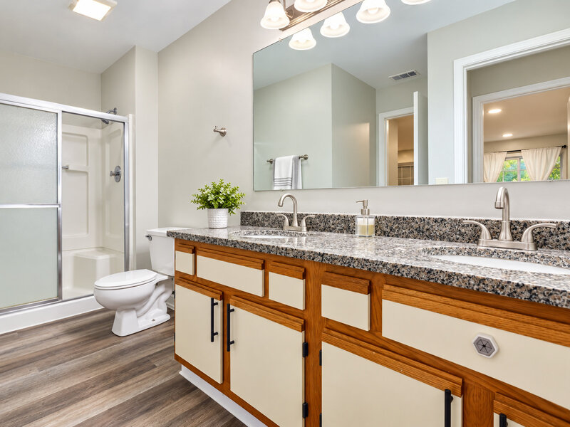 7 Polk Court Streamwood IL 60107