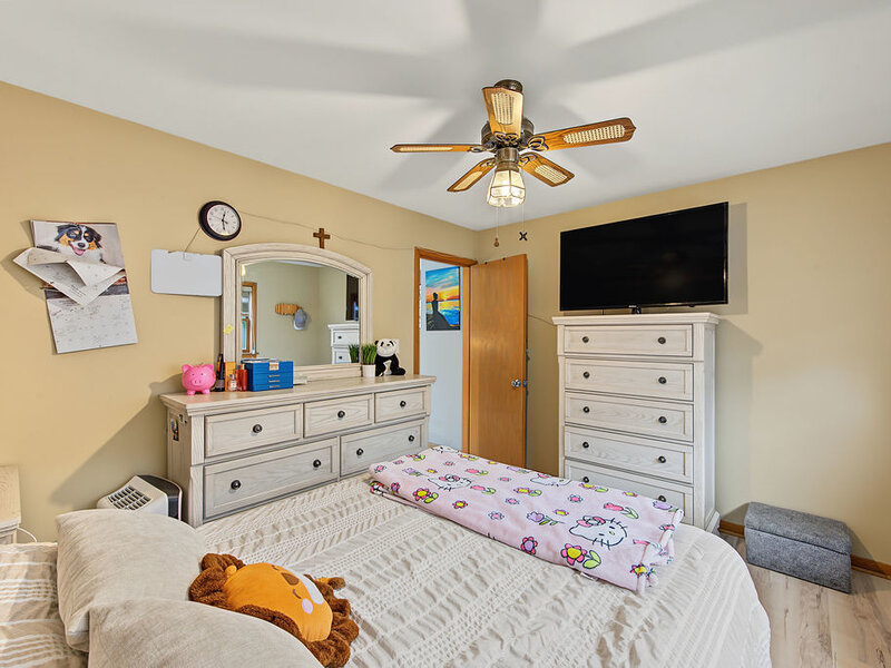 10712 S Avenue B Chicago IL 60617