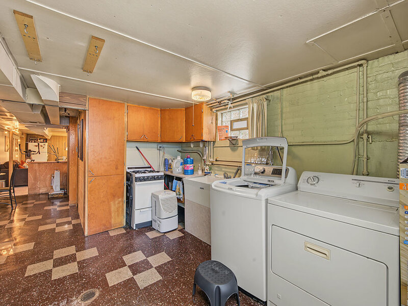 10712 S Avenue B Chicago IL 60617
