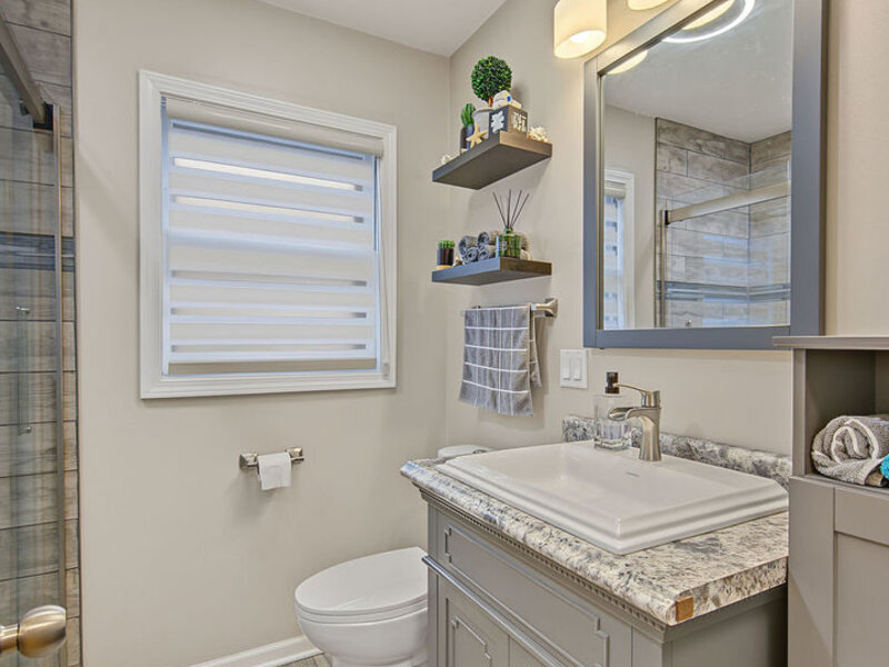 10712 S Avenue B Chicago IL 60617