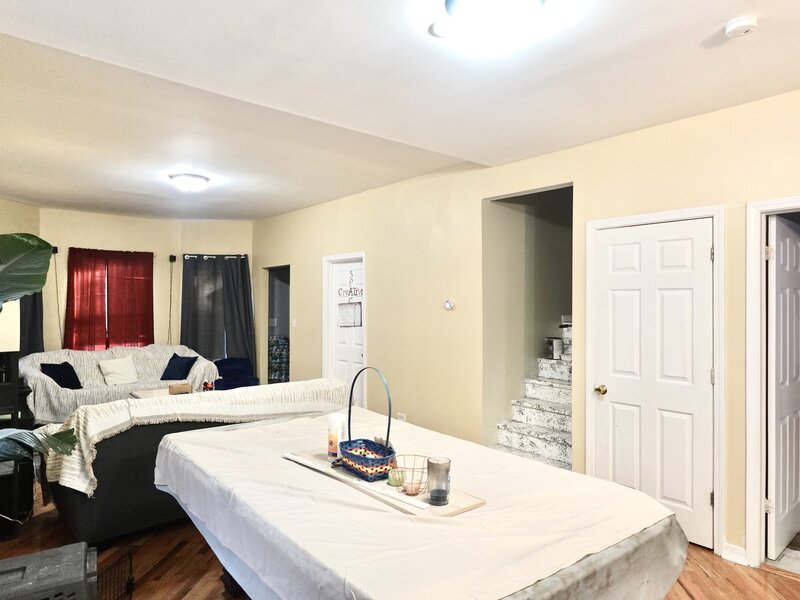 5830 W Rice Street Chicago IL 60651