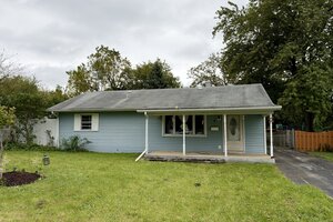 Photo of 3 Golfview Lane Carpentersville IL 60110