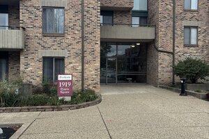 Photo of 1919 Prairie Square Schaumburg IL 60173 Unit 32