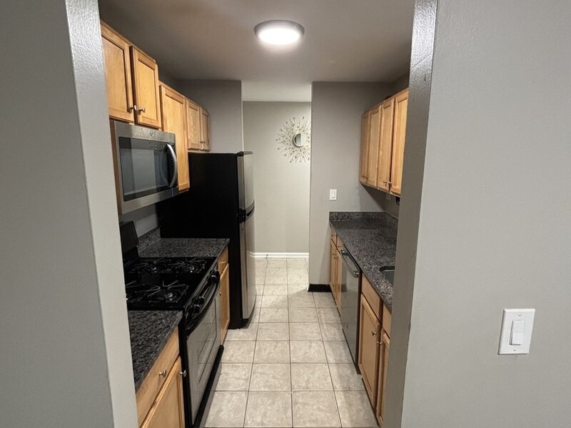 1919 Prairie Square Schaumburg IL 60173