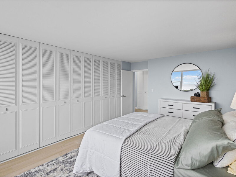 4250 N Marine Drive Chicago IL 60613