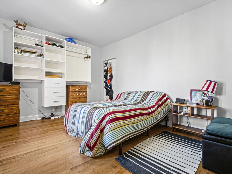 6319 N Sacramento Avenue Chicago IL 60659