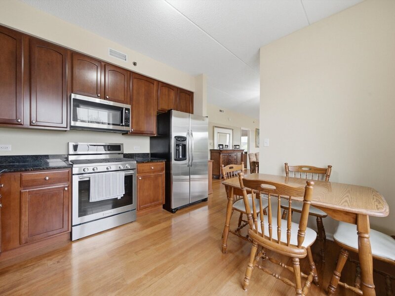 9530 Cook Avenue Oak Lawn IL 60453