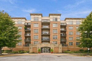 Photo of 9530 Cook Avenue Oak Lawn IL 60453 Unit 401