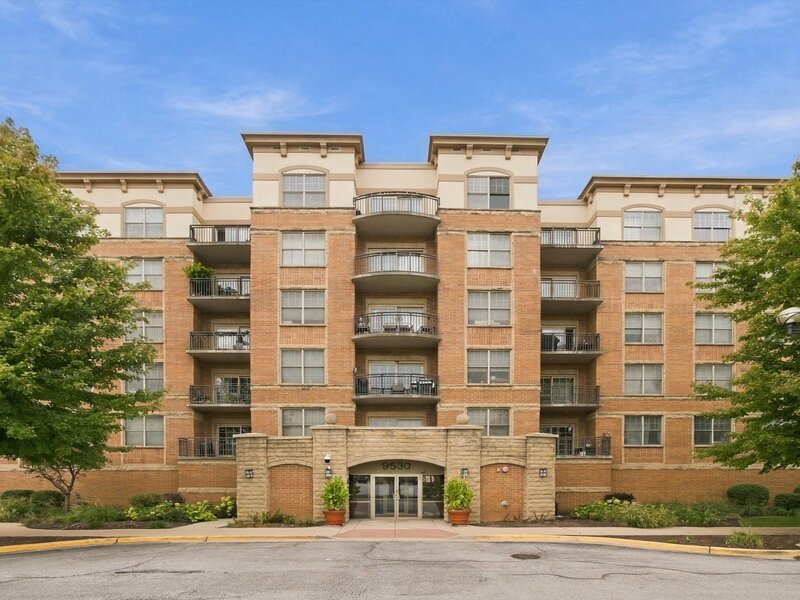 9530 Cook Avenue Oak Lawn IL 60453