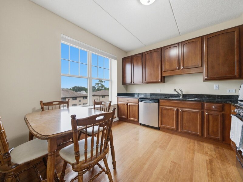 9530 Cook Avenue Oak Lawn IL 60453