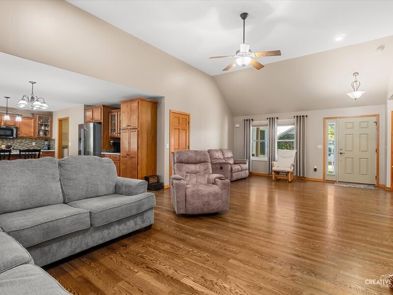 1271 Clearwater Drive Yorkville IL 60560