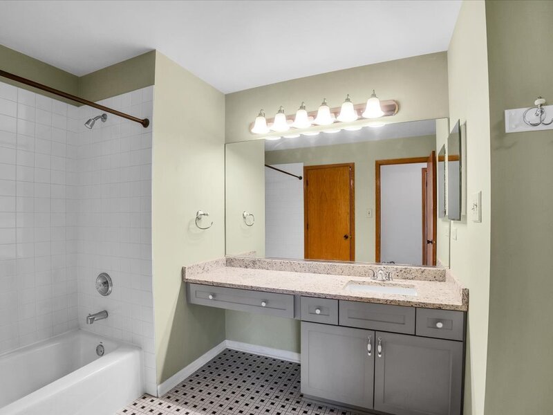 920 Elderberry Circle Naperville IL 60563