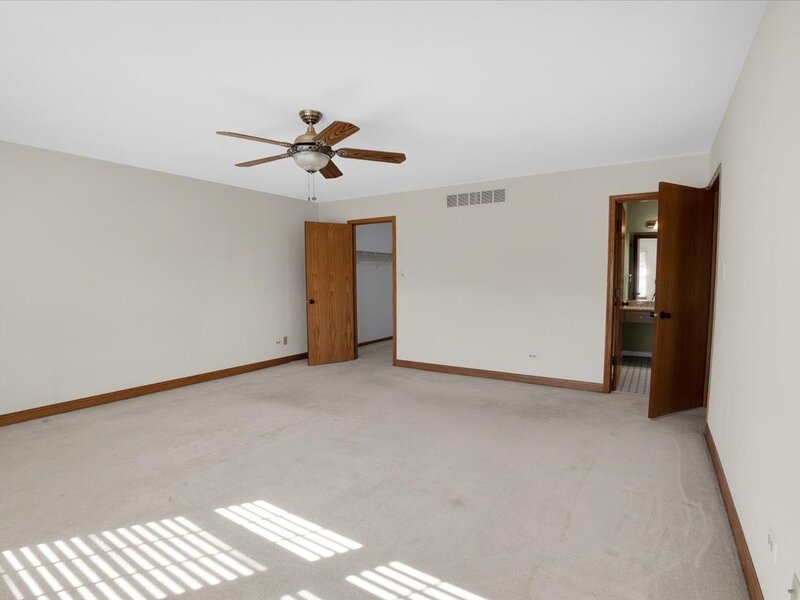 920 Elderberry Circle Naperville IL 60563