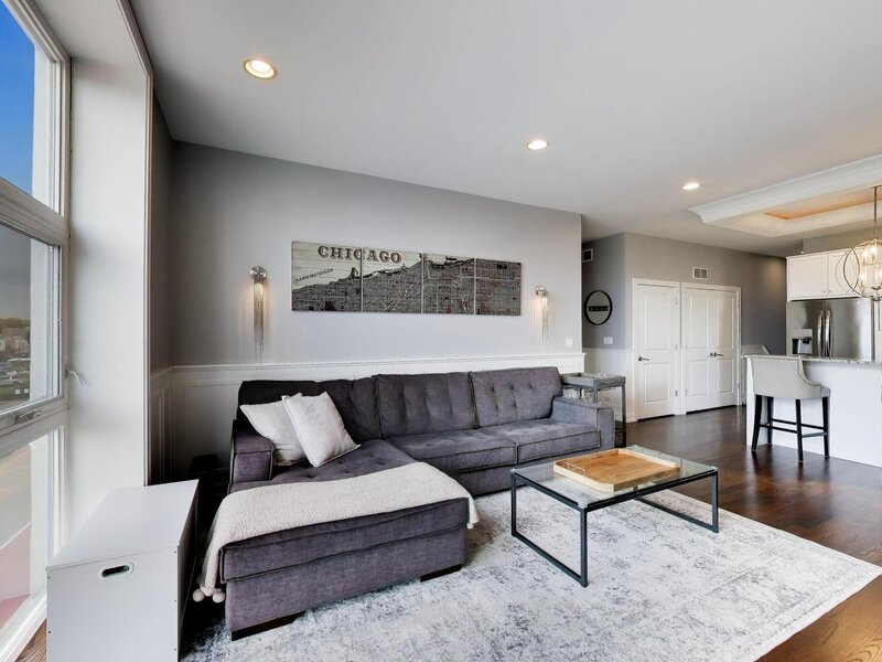 2441 W Belmont Avenue Chicago IL 60618