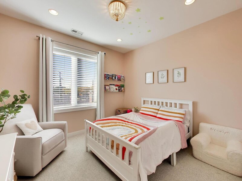 2441 W Belmont Avenue Chicago IL 60618