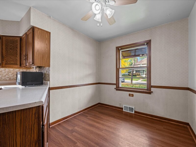 101 S Union Street Elgin IL 60123