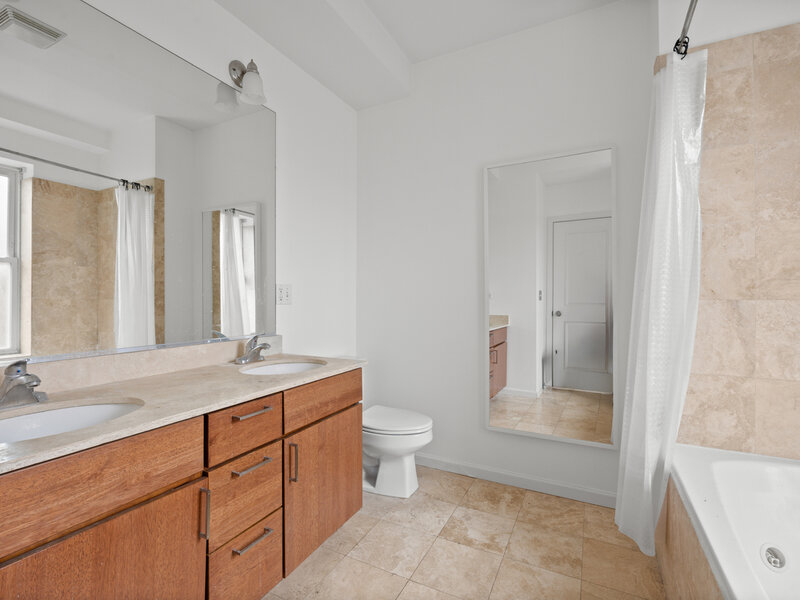 2715 N Sawyer Avenue Chicago IL 60647