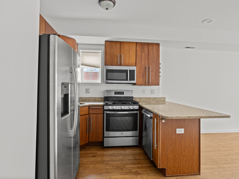 2715 N Sawyer Avenue Chicago IL 60647