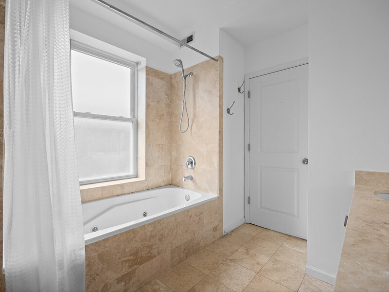 2715 N Sawyer Avenue Chicago IL 60647