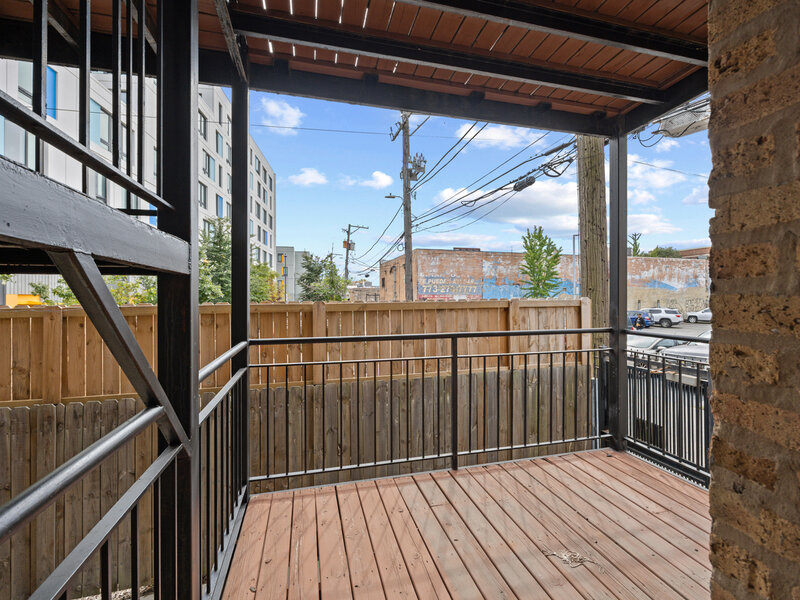 2715 N Sawyer Avenue Chicago IL 60647