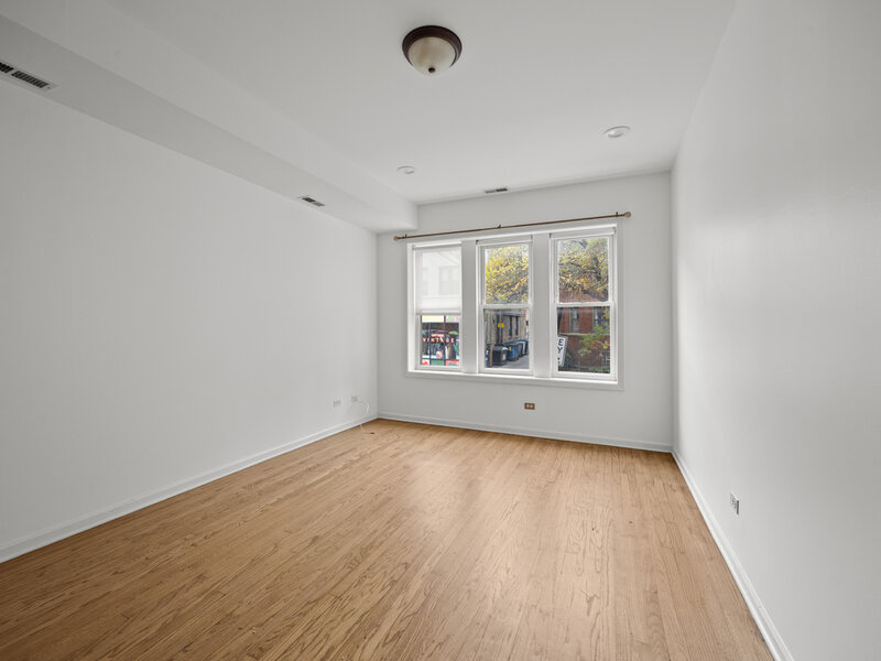 2715 N Sawyer Avenue Chicago IL 60647