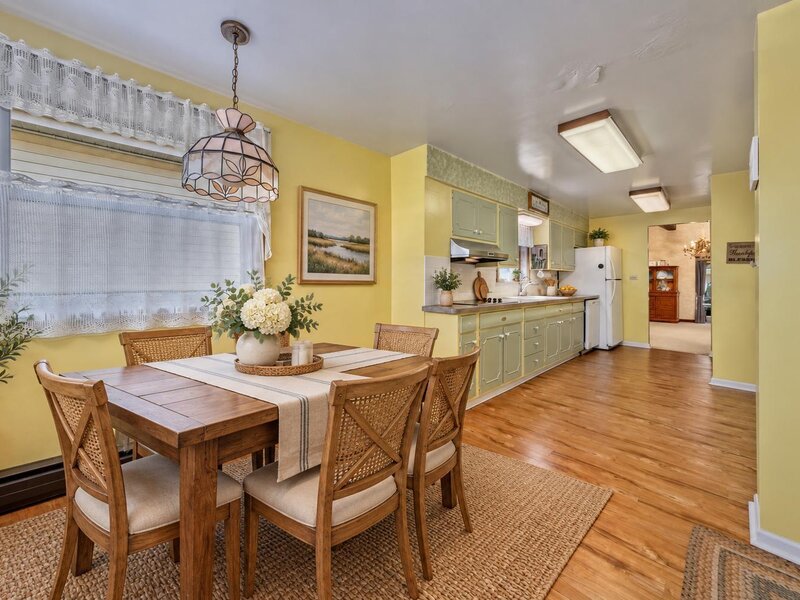 5210 W Dakin Street Chicago IL 60641