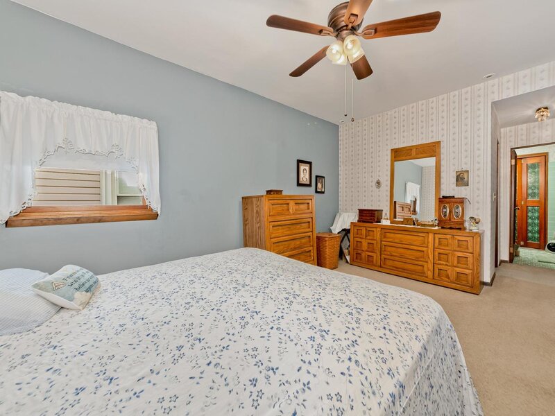 5210 W Dakin Street Chicago IL 60641