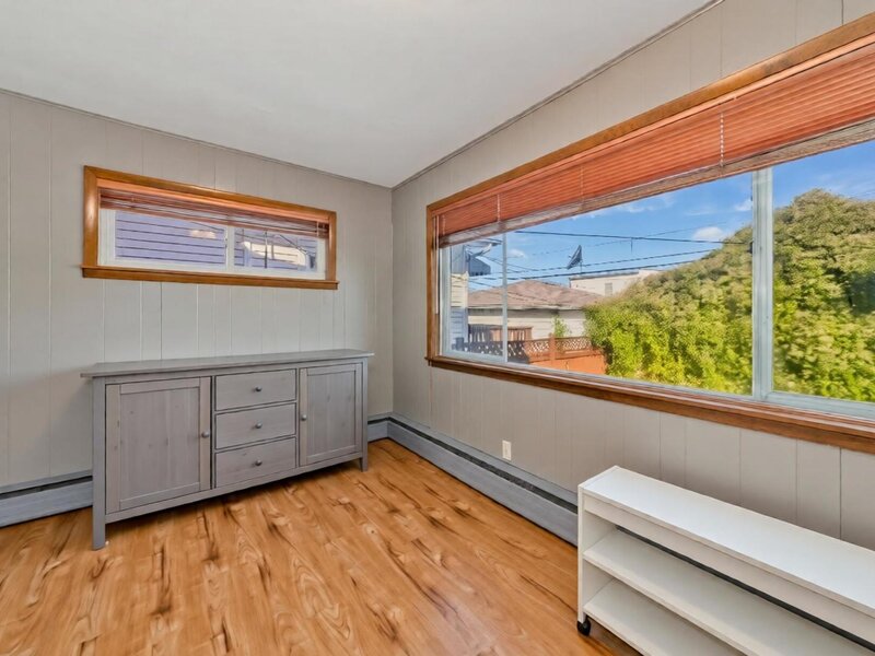 5210 W Dakin Street Chicago IL 60641