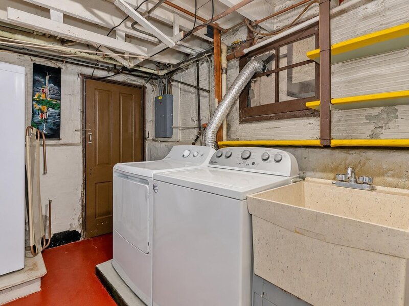 5210 W Dakin Street Chicago IL 60641