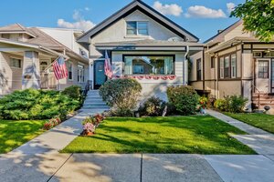 Photo of 5210 W Dakin Street Chicago IL 60641