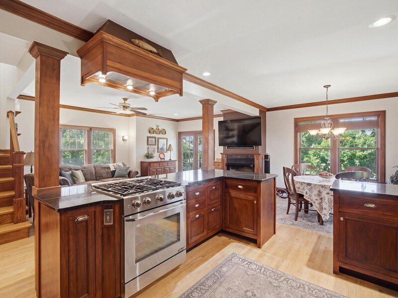 812 Courtland Avenue Park Ridge IL 60068