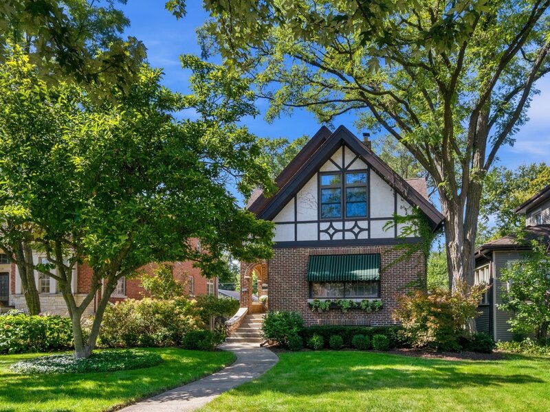 812 Courtland Avenue Park Ridge IL 60068