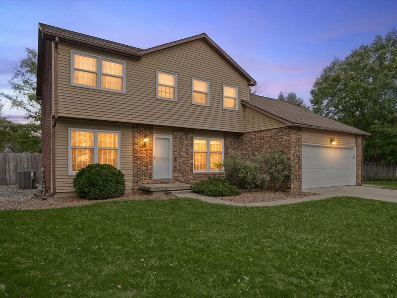 2404 Provine Circle Urbana IL 61801