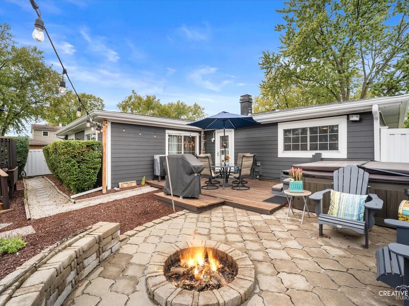 609 Ridgewood Road Streamwood IL 60107