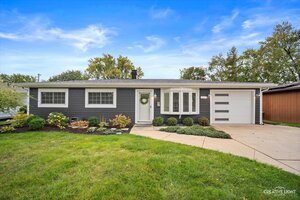 Photo of 609 Ridgewood Road Streamwood IL 60107