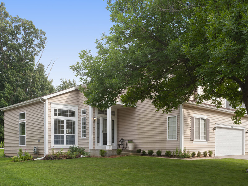 1531 Vineyard Drive Gurnee IL 60031