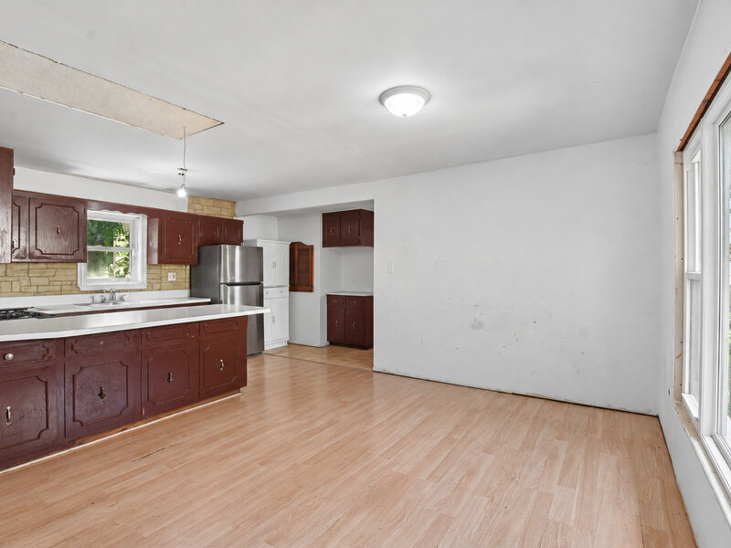 14938 Millard Avenue Midlothian IL 60445