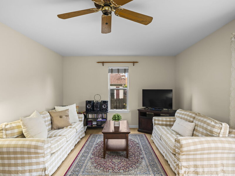 1233 Old Timber Court Hoffman Estates IL 60192