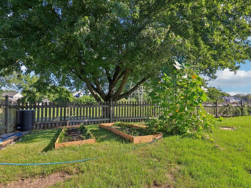 485 Spring Ridge Drive Crystal Lake IL 60012