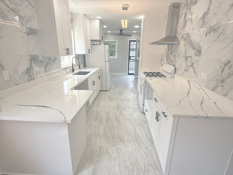 8926 S Paxton Avenue Chicago IL 60617